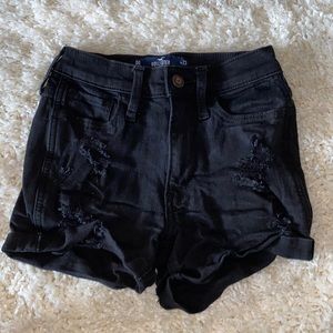 HOLLISTER: black denim shorts size 00